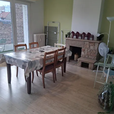 Lille St Maur 아파트